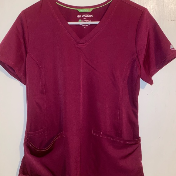 Scrub tops and pants - Picture 11 of 14